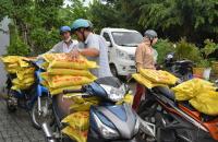 TRAO GỬI YÊU THƯƠNG – TIẾP SỨC HỌC SINH NGHÈO ĐẾN TRƯỜNG