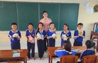 Cái Đôi Vàm lan tỏa yêu thương đến học sinh nghèo hiếu học