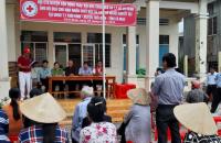 100 PHẦN QUÀ ĐẾN NGƯỜI DÂN Ở THỊ TRẤN THỚI BÌNH