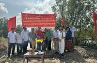KHỞI CÔNG XÂY DỰNG CẦU GIAO THÔNG NÔNG THÔN TẠI XÃ RẠCH CHÈO